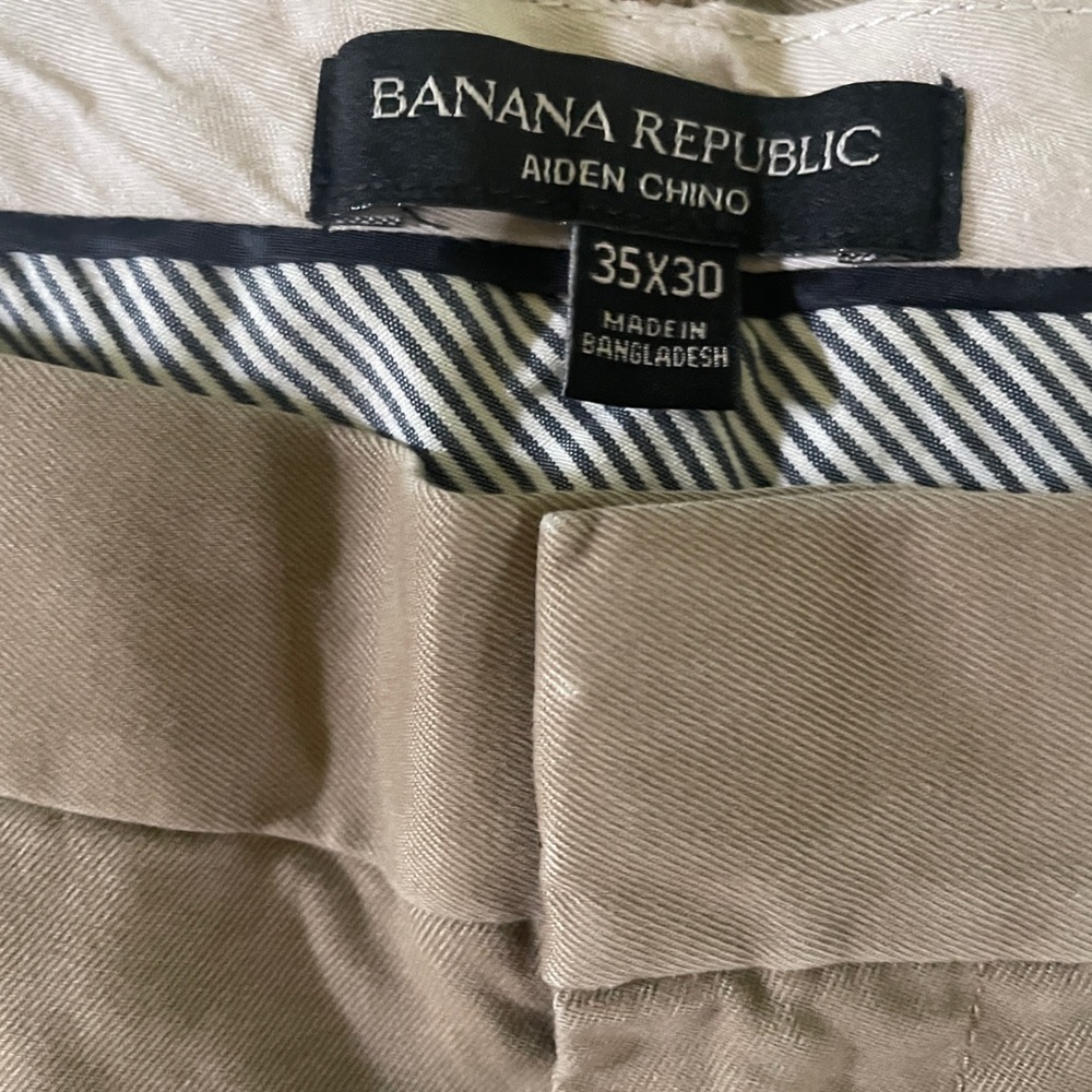 Banana Republic Aiden Chino Pants - Khaki